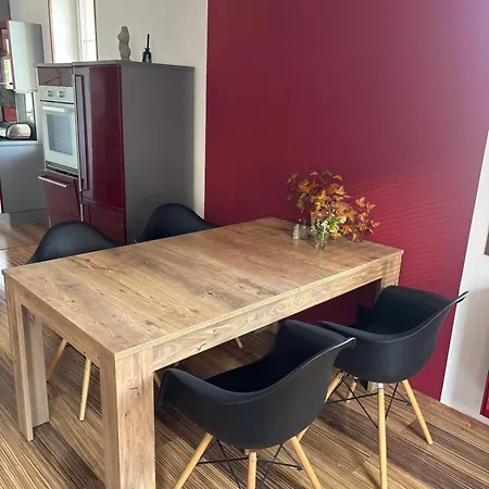 Apartment Luxusni Mezonet V Centru